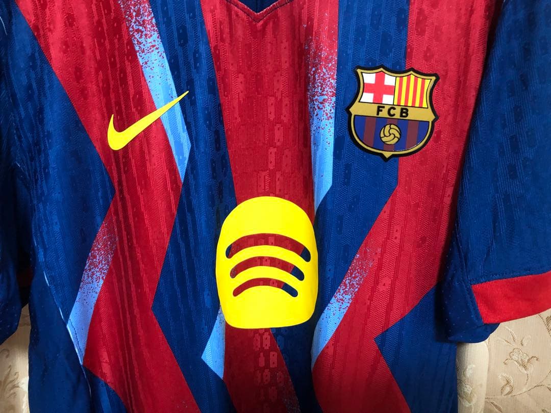 [美品]バルセロナ25-26 4th ラミン・ヤマル オーセンティック Lサイズ