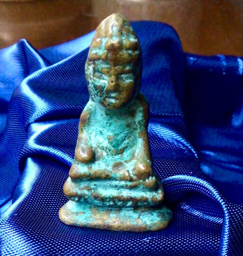 金銅仏像（阿弥陀如来坐像／推定・朝鮮半島三国時代）