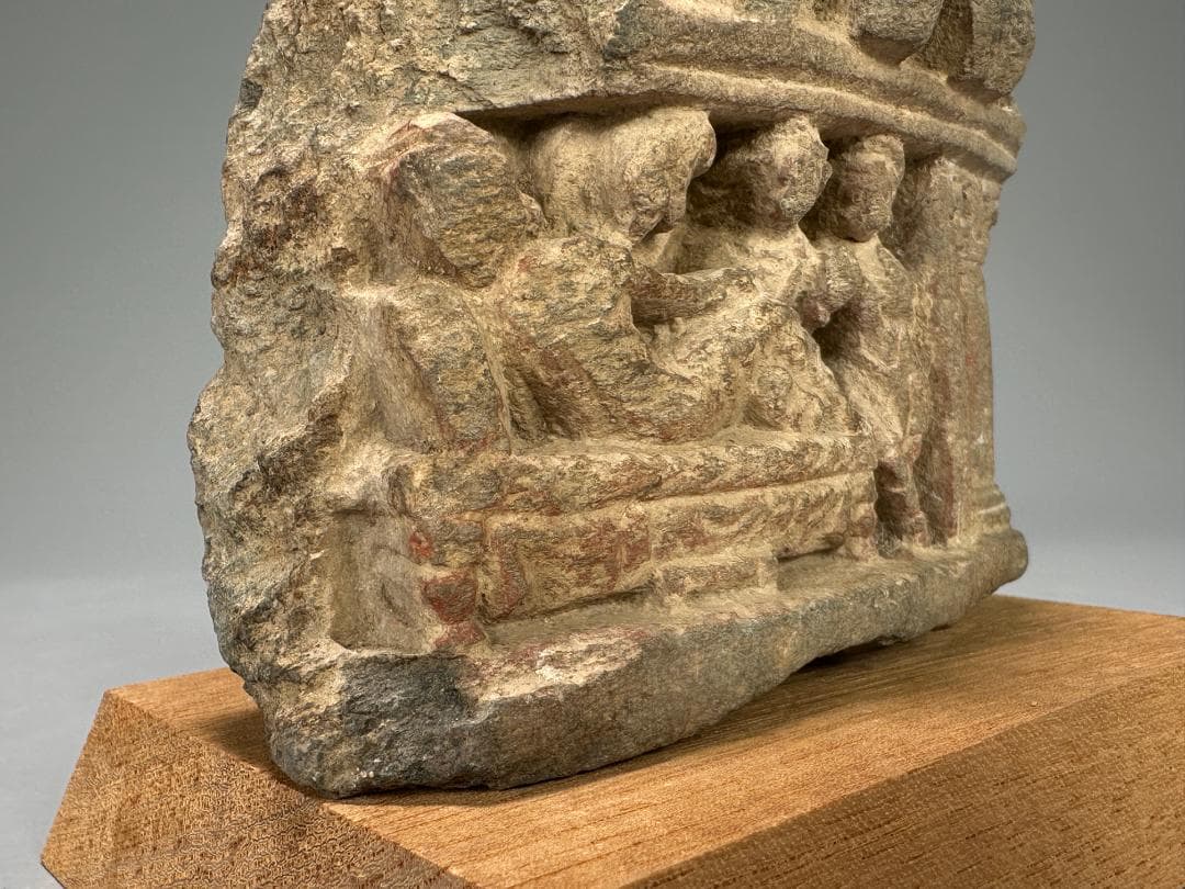 仏教美術石彫　2～3世紀陀羅　ガンダーラ　浮彫断片　仏教叙事　摩耶夢　片岩彩色痕