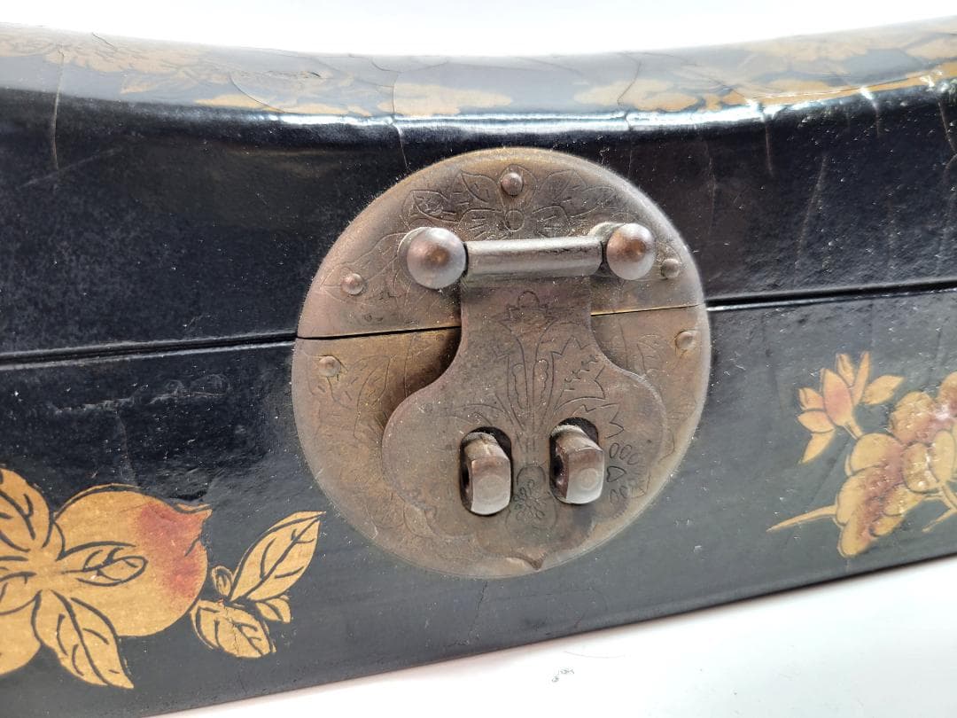 【送料無料・蔵出し・名品】枕箱　中国清朝　骨董品　双龍金彩（五指）　王朝出し品