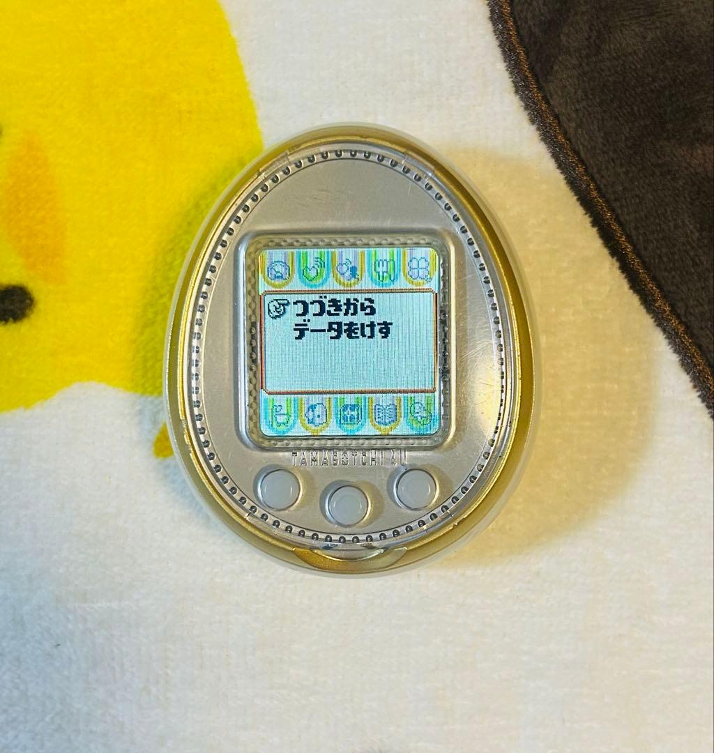 たまごっち TAMAGOTCHI 4U ホワイト