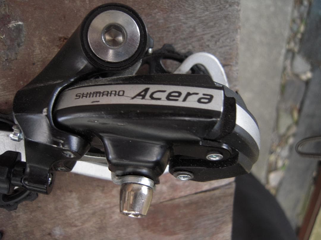 シマノ クランクセット ブラック 4スポーク　27速セット