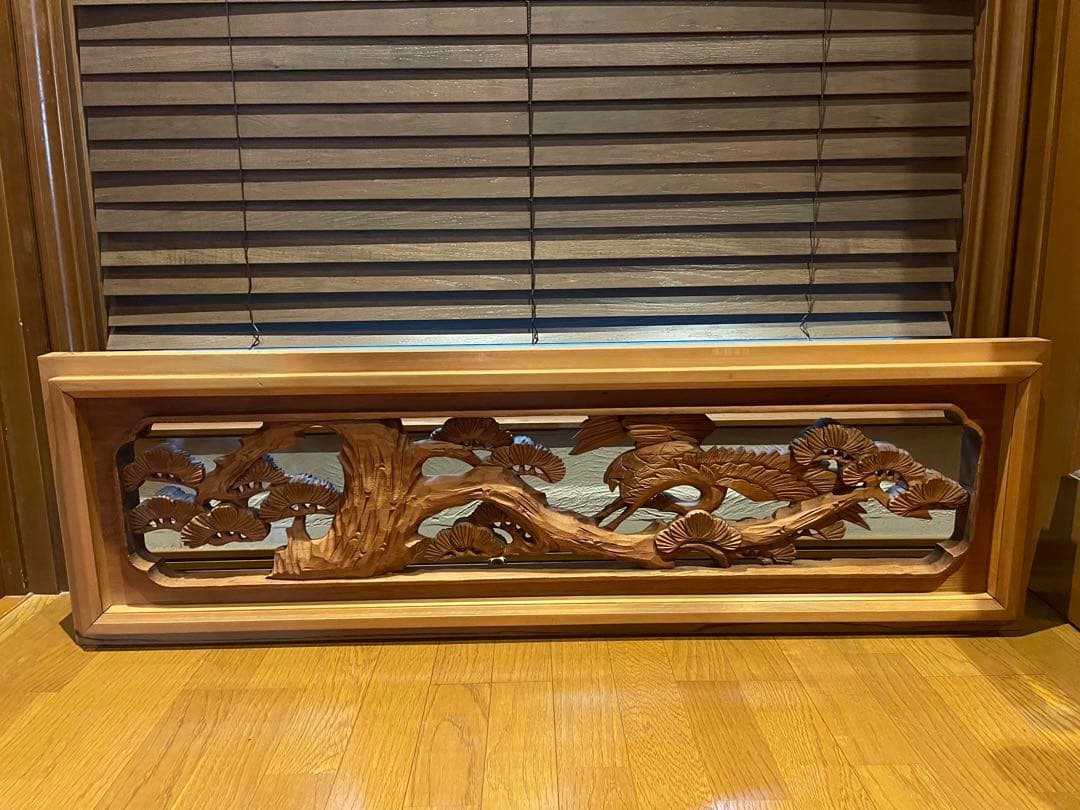2つセット　欄間　鶴と松のデザイン　彫刻　両面彫り