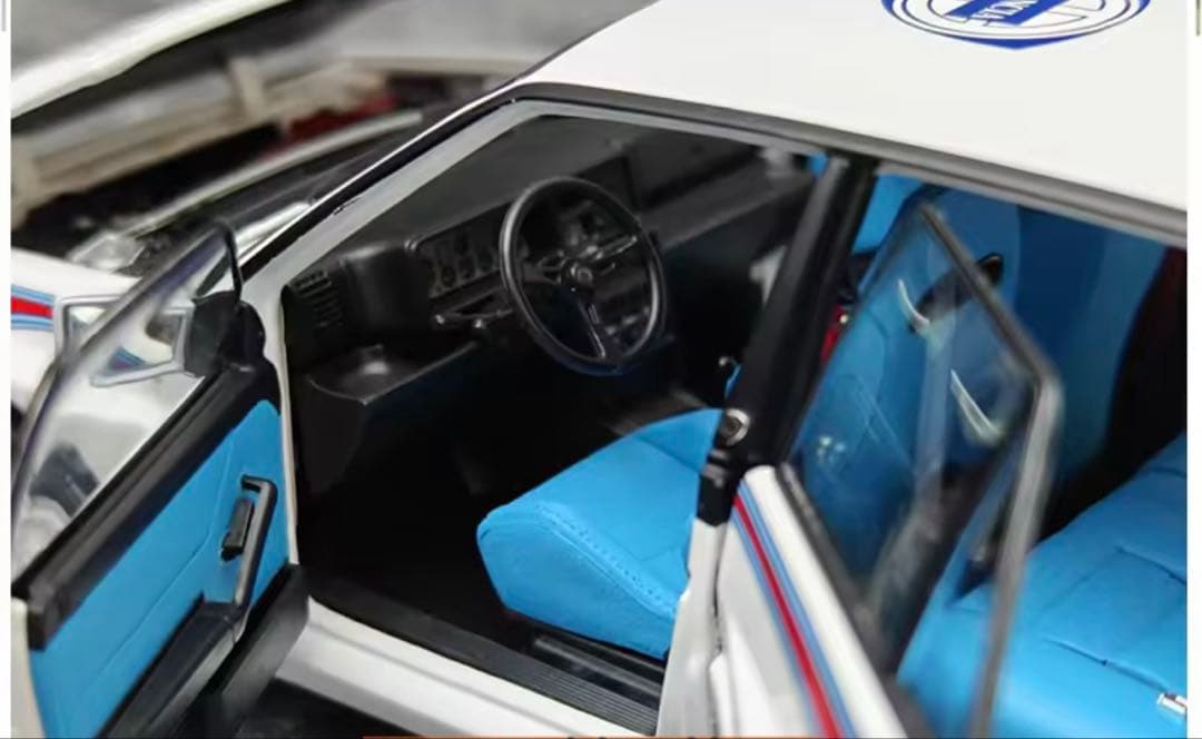 Lancia Integrale Martini Racing1/18モデル