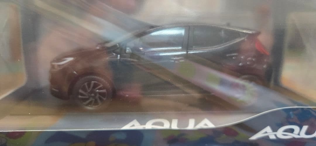 AQUA サンプルカー　新品未使用