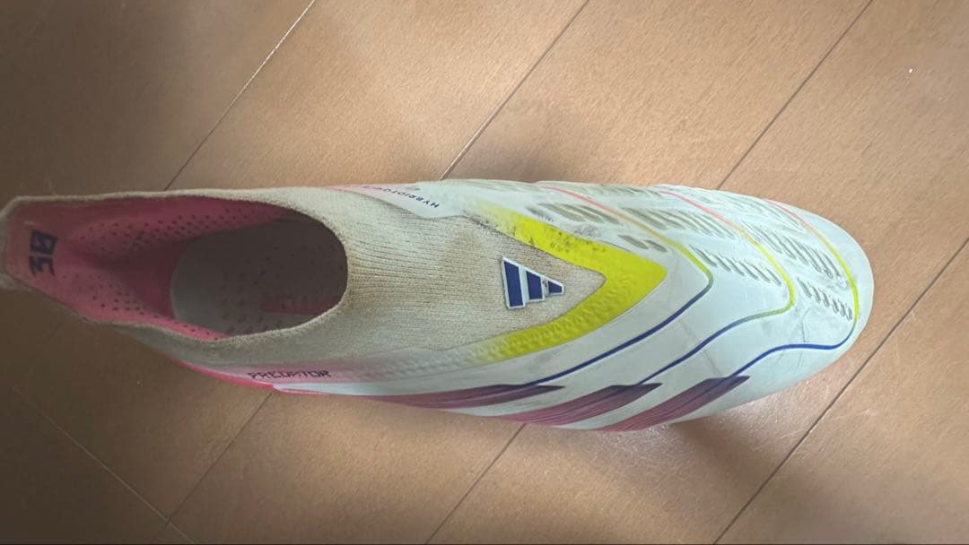 アディダスプレデター ELITE 99 FG ピンク