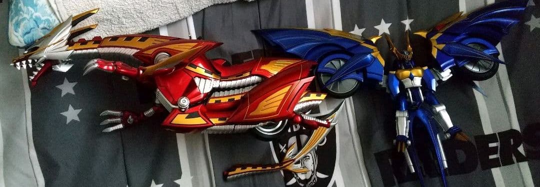 SHフィギュアーツ ミラーモンスター 5体セット 画像のものがすべてです