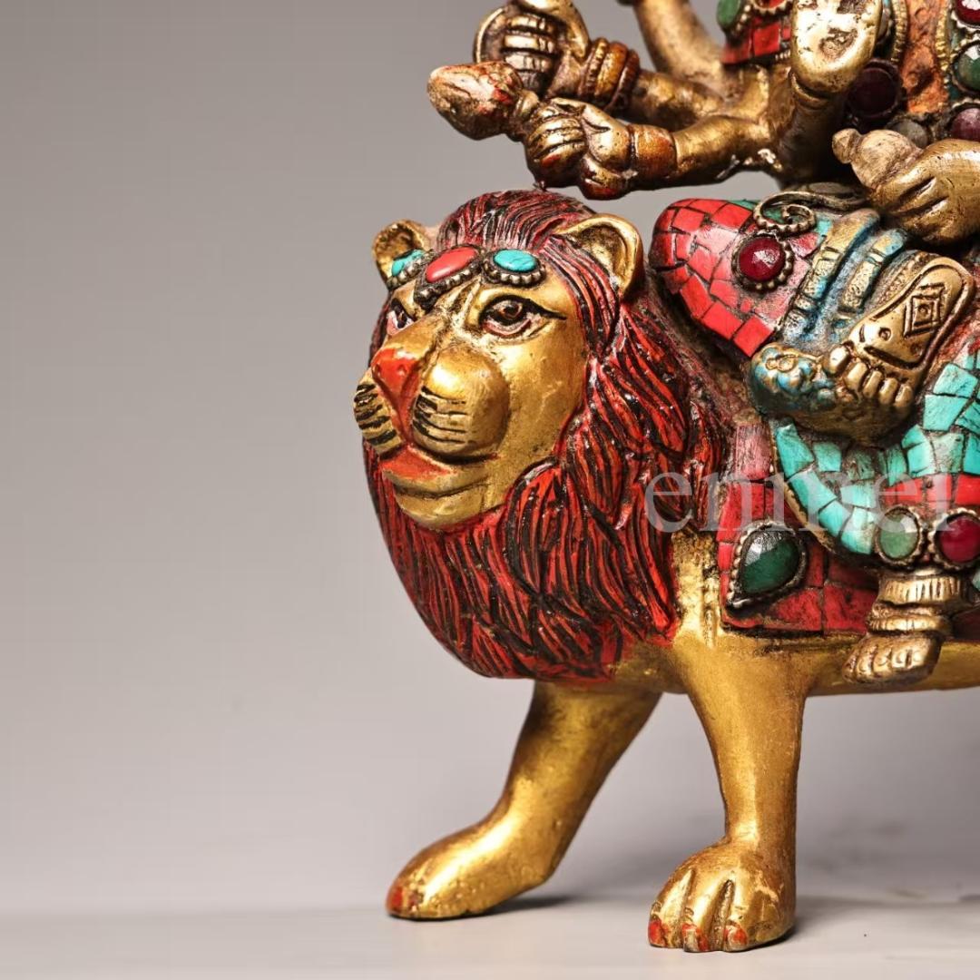 旧藏・ネパール仏教美術・六臂騎獅護法神像・宝石装飾・彩色描金・純銅製・仏像・風水