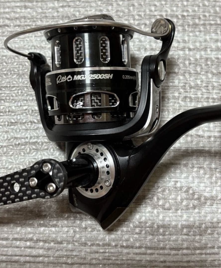 Abu Garcia Revo MGX 2500S アブガルシア レボ