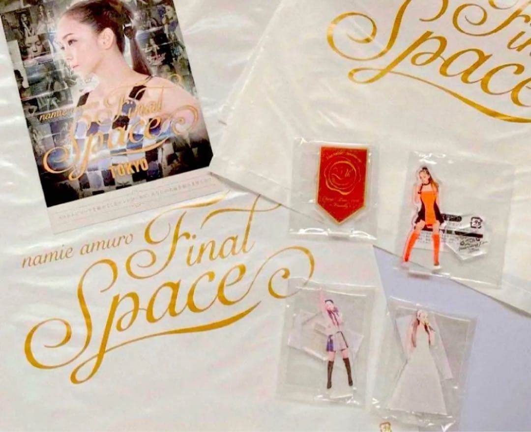 【レア！会場限定】安室奈美恵 アクリルスタンド ガチャ　４種類