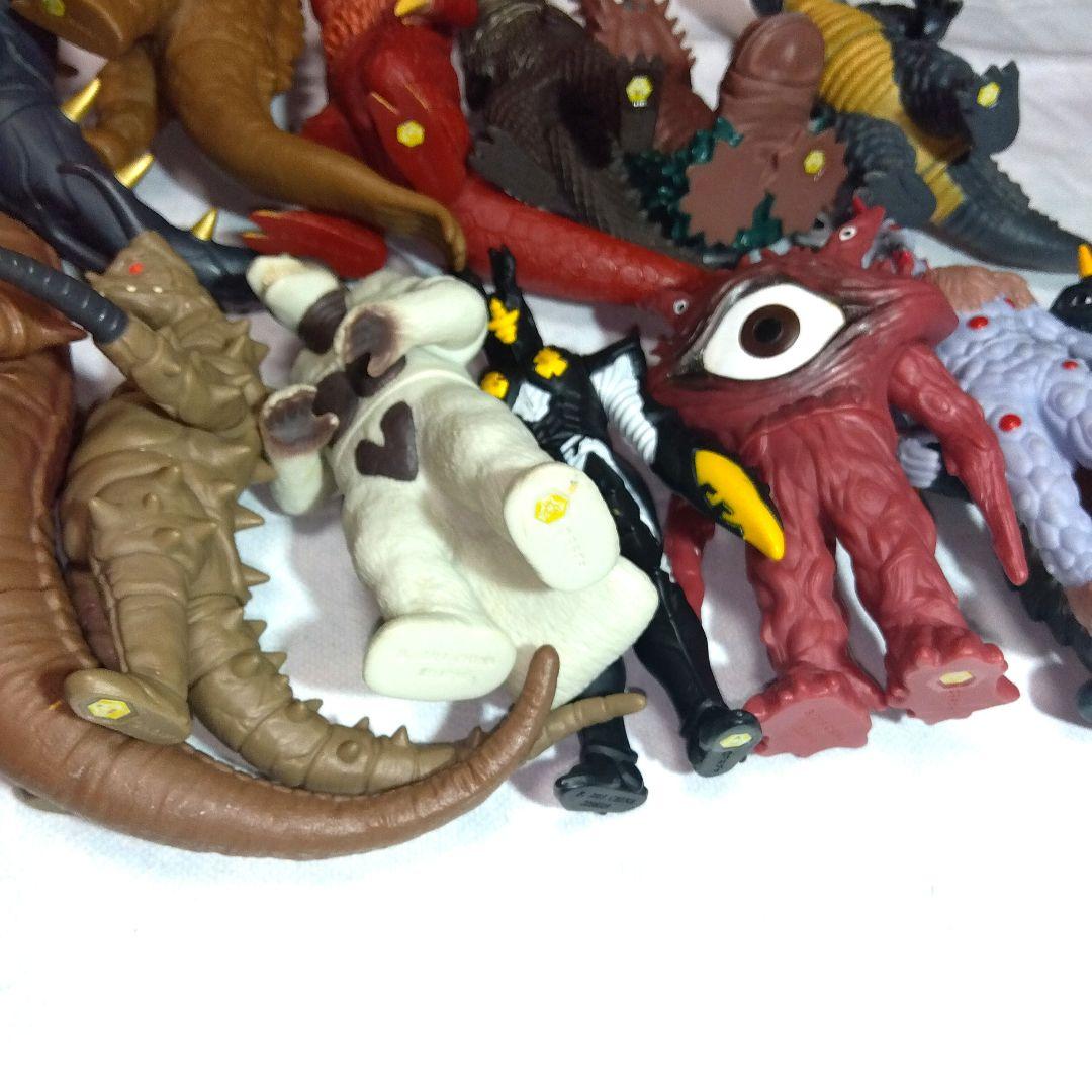ウルトラヒーローシリーズ　ウルトラ怪獣　ソフビ　17体セット　まとめ売り