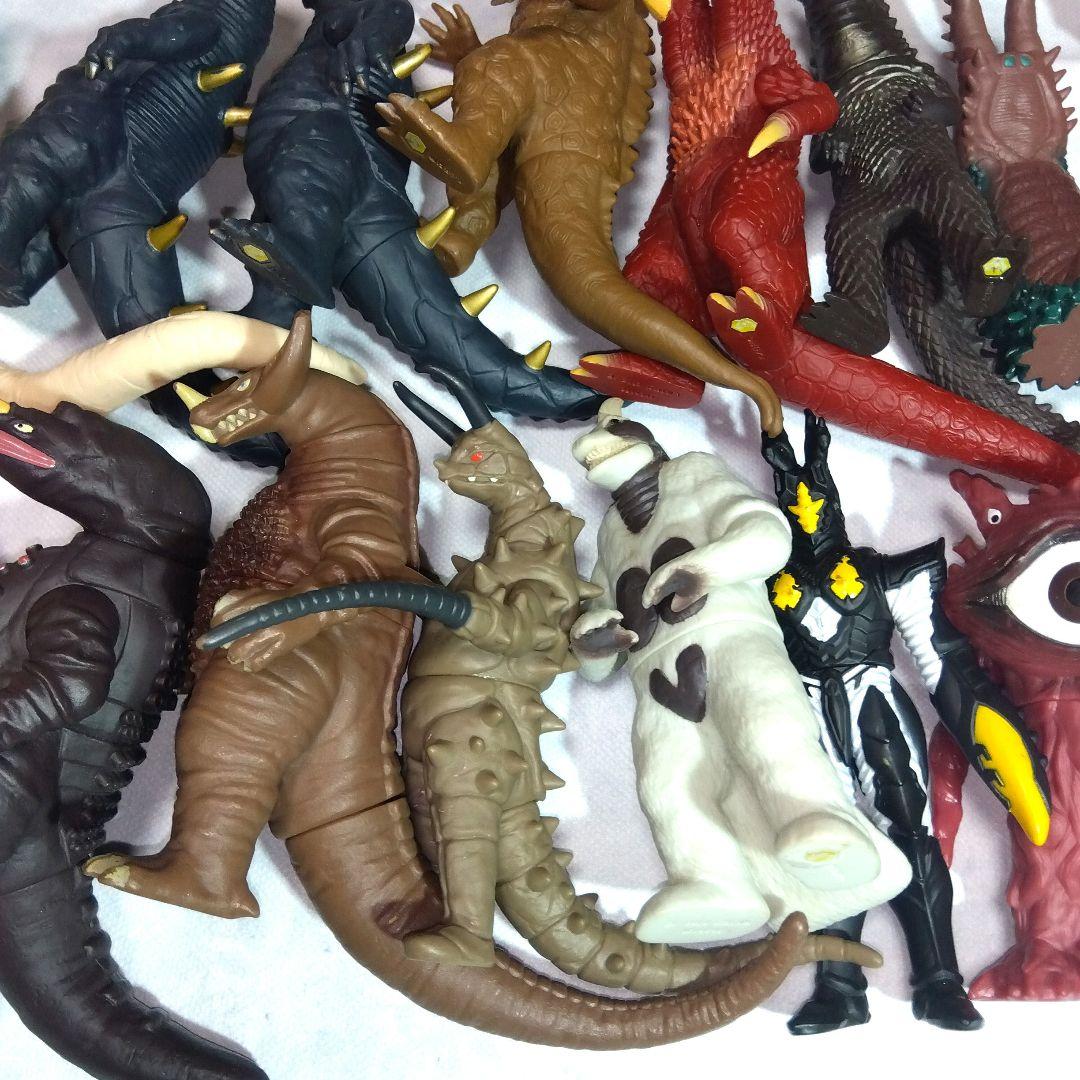 ウルトラヒーローシリーズ　ウルトラ怪獣　ソフビ　17体セット　まとめ売り