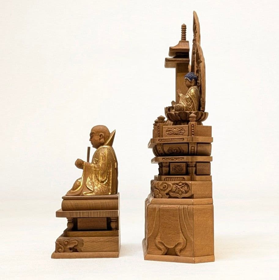 【セール・新品】 日蓮聖人　三宝尊　金泥　上彫り　総高さ約14.5㎝　日蓮