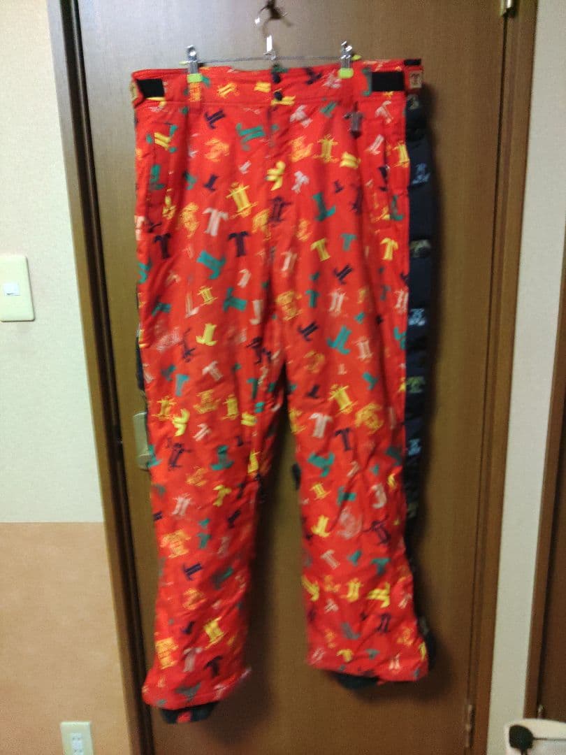 大雪シーズン到来！！テックナイン　ダウンスタイルジャケットとパンツ