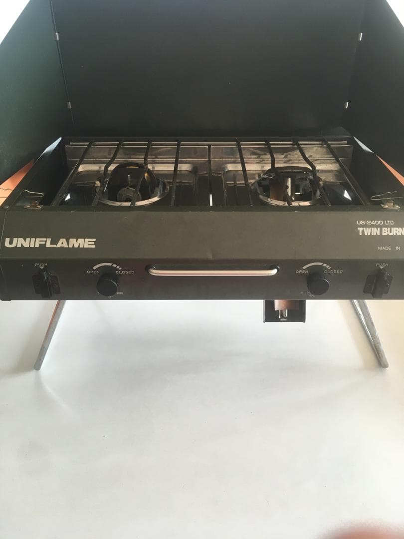 ユニフレーム　ツインバーナー　UNIFLAME US-2400 LTD