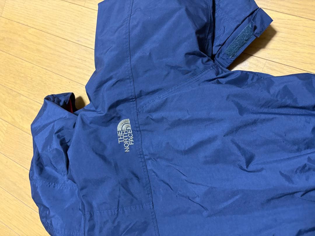 ノースフェイス スノーウェア　スキーウェア　ジャンプスーツ　雪遊び　雪　スキー