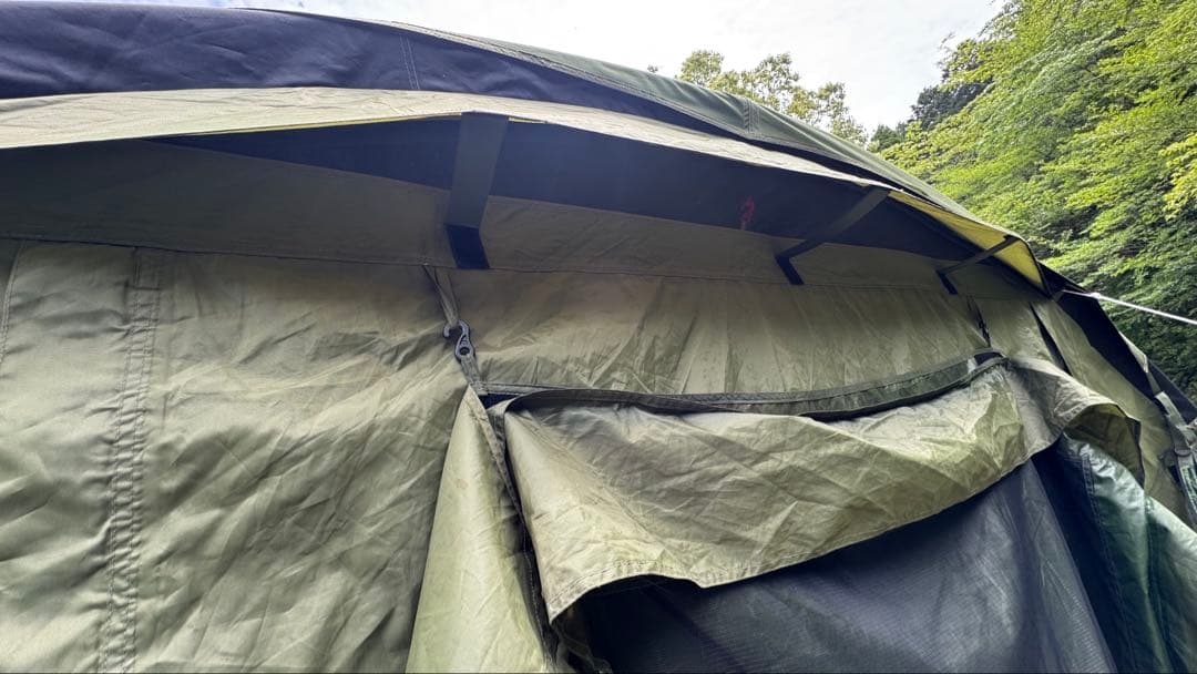 カマボコテント3 オプション品充実　寝室とリビングに分かれています