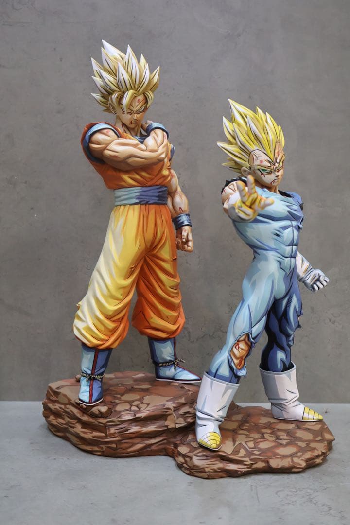 ドラゴンボール 孫悟空 ベジータ フィギュア　2体セット 台座付き