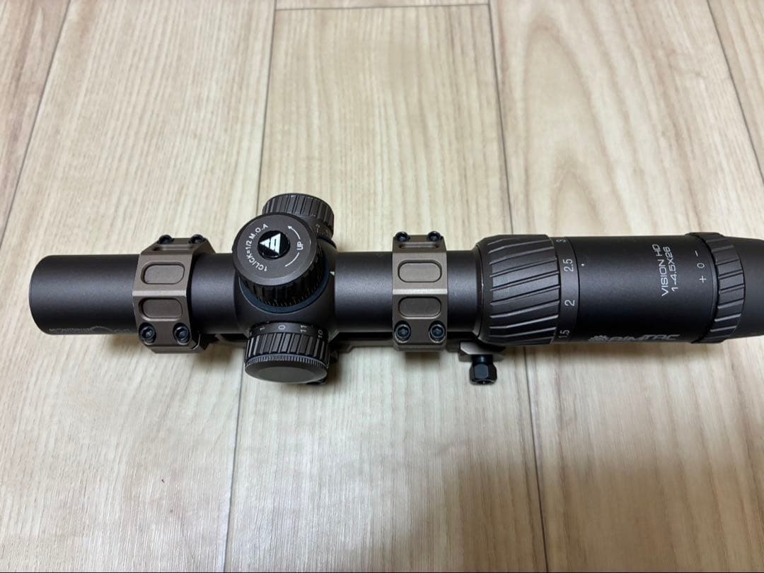 AIMTAC VISION HD 1-4.5x26 スコープ　ショートスコープ
