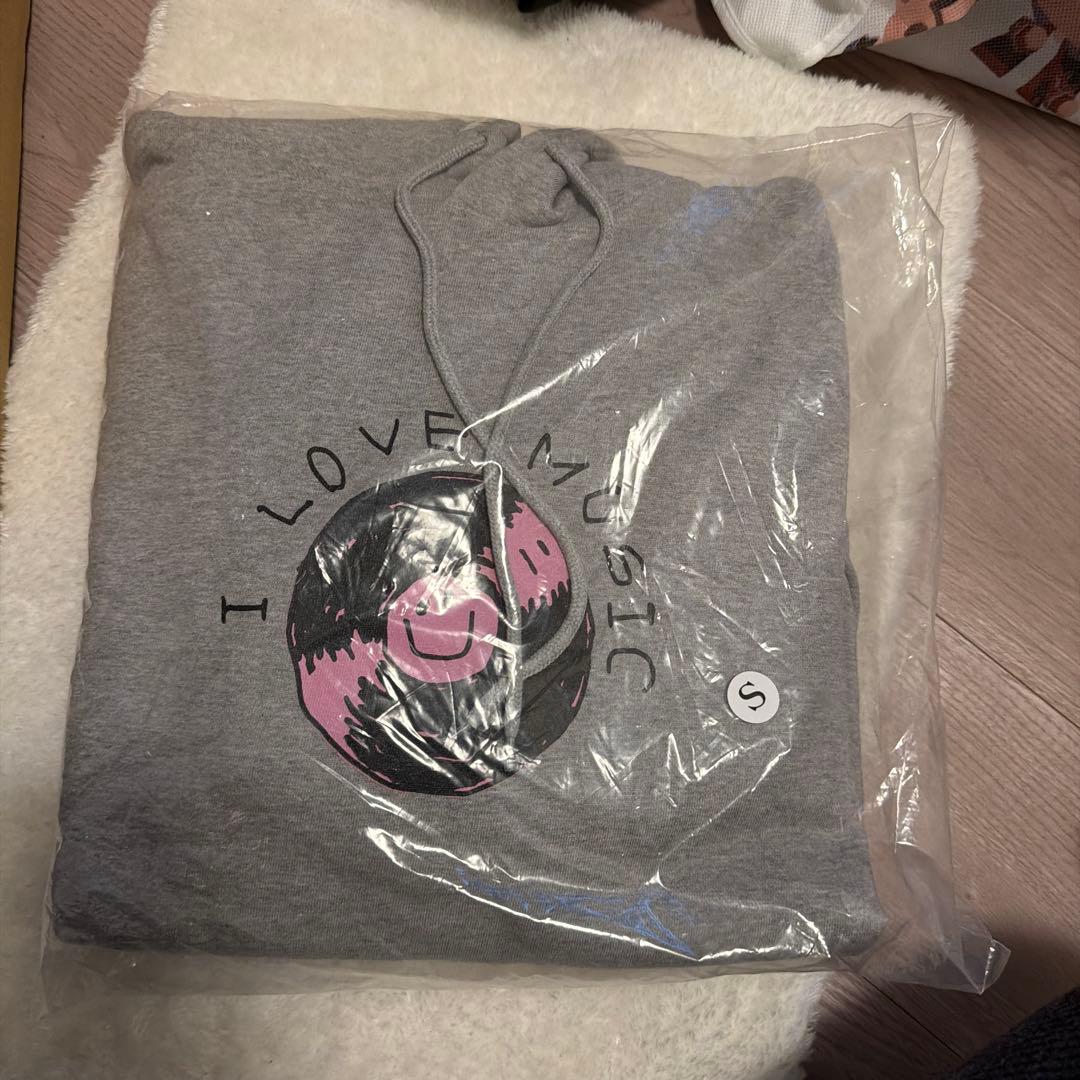 IGIN 韓国ポップアップ限定　フーディー S 新品