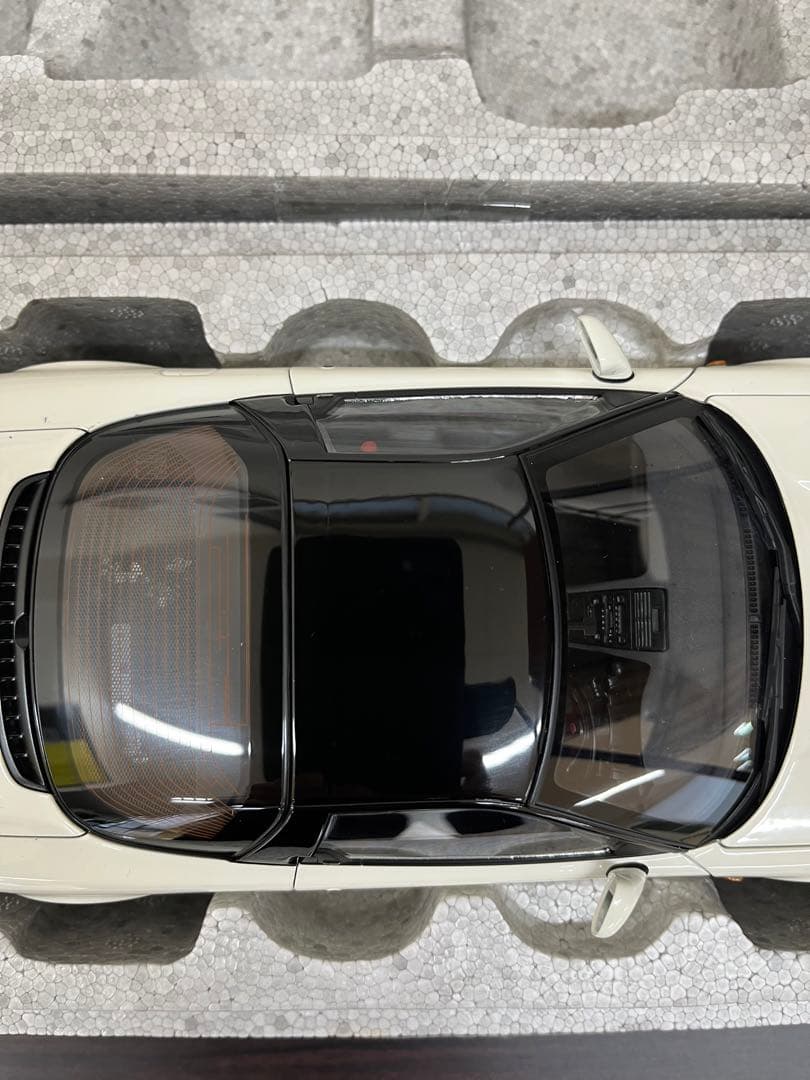 オートアートNSX タイプR チャンピオンシップ ホワイト1/18