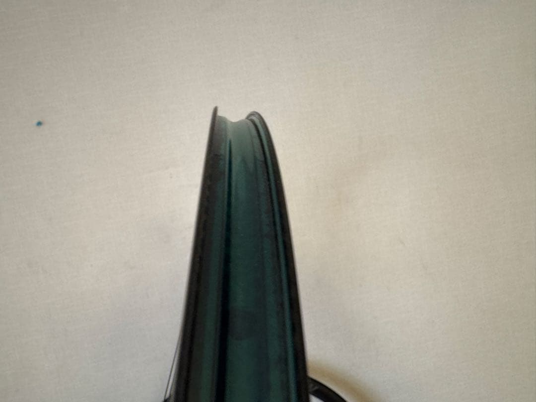 2025年現行モデル　MAVIC COSMIC SL 32 DISC