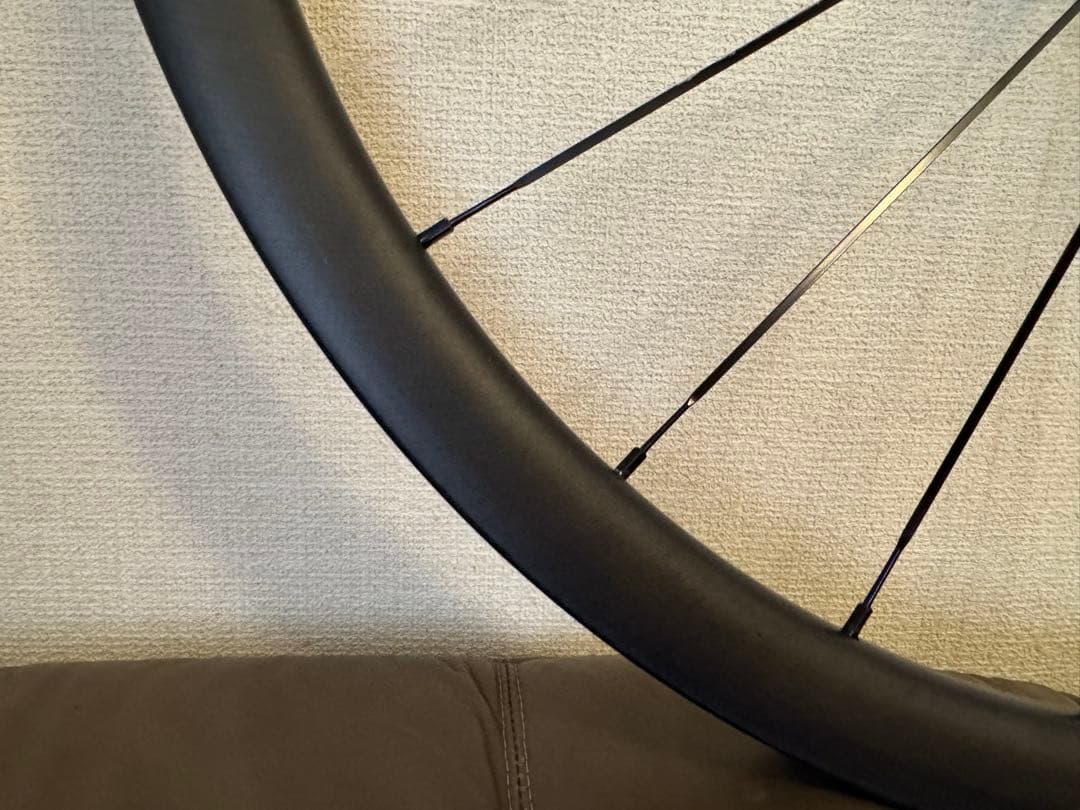 2025年現行モデル　MAVIC COSMIC SL 32 DISC