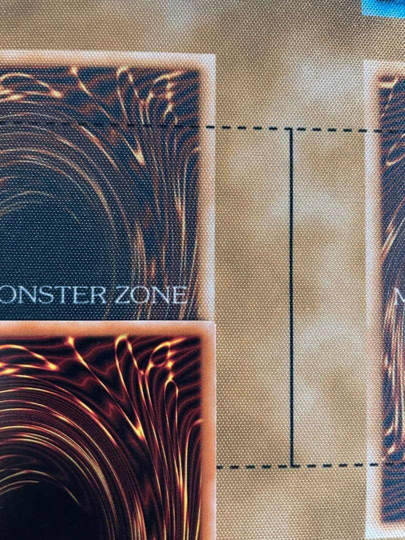 青眼の白龍 レリーフ qccp日版 四つ目