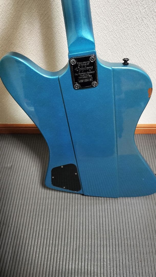 Epiphone Thunderbird 青