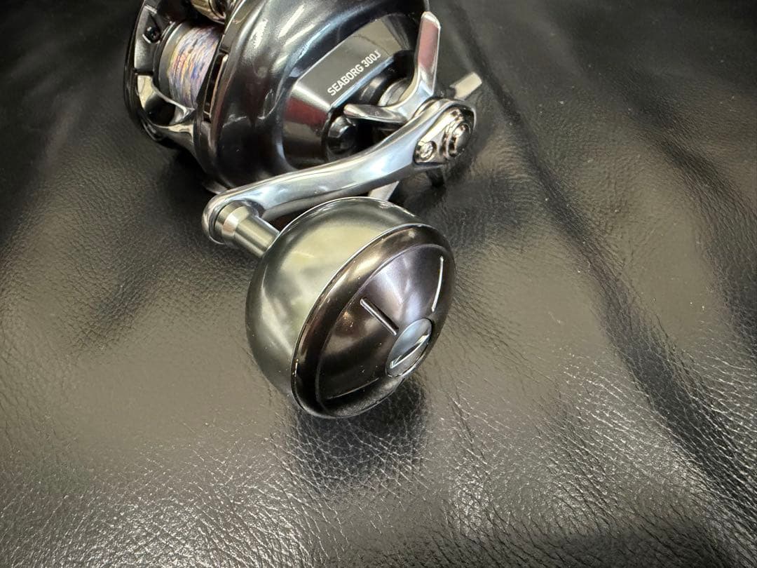 美品⭐︎DAIWA SEABORG 300J 電動リール