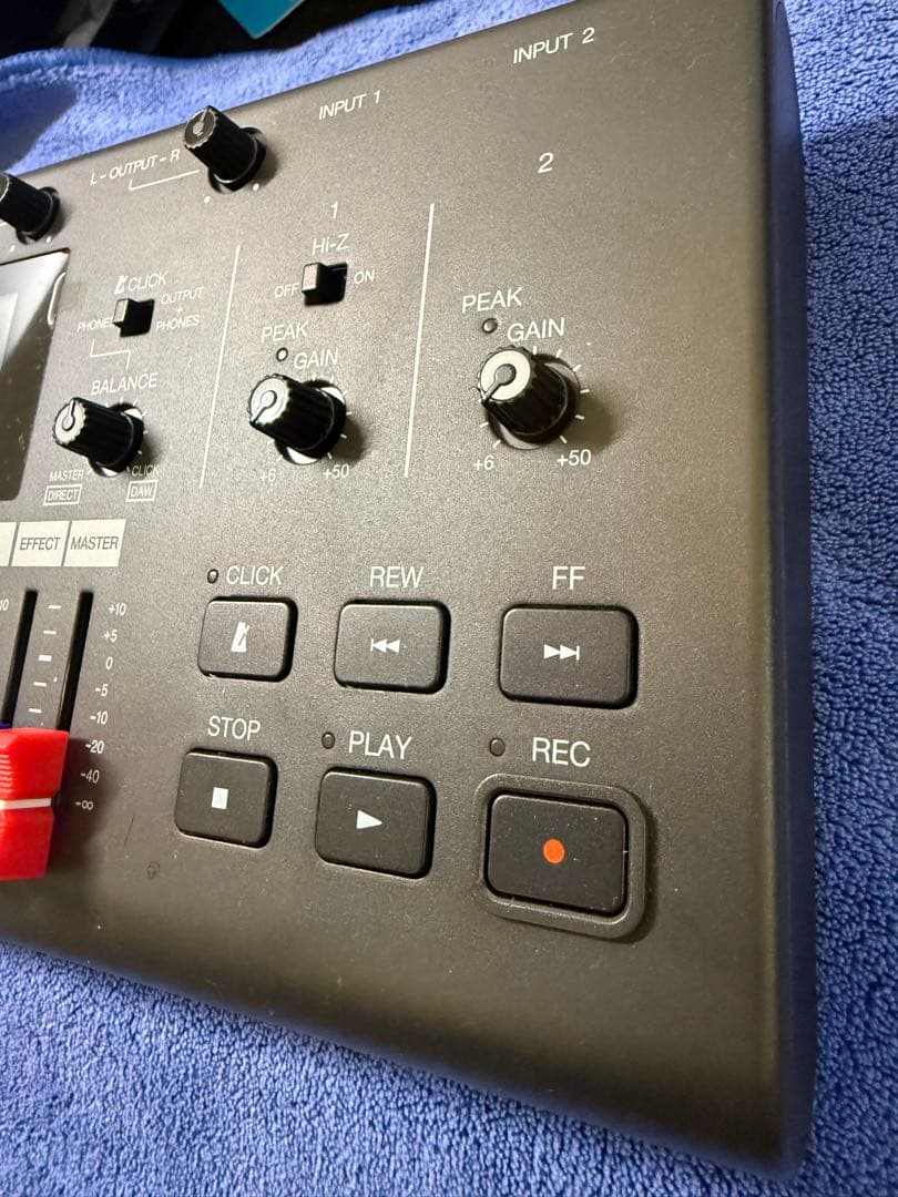 ZOOM R12 マルチトラックレコーダー