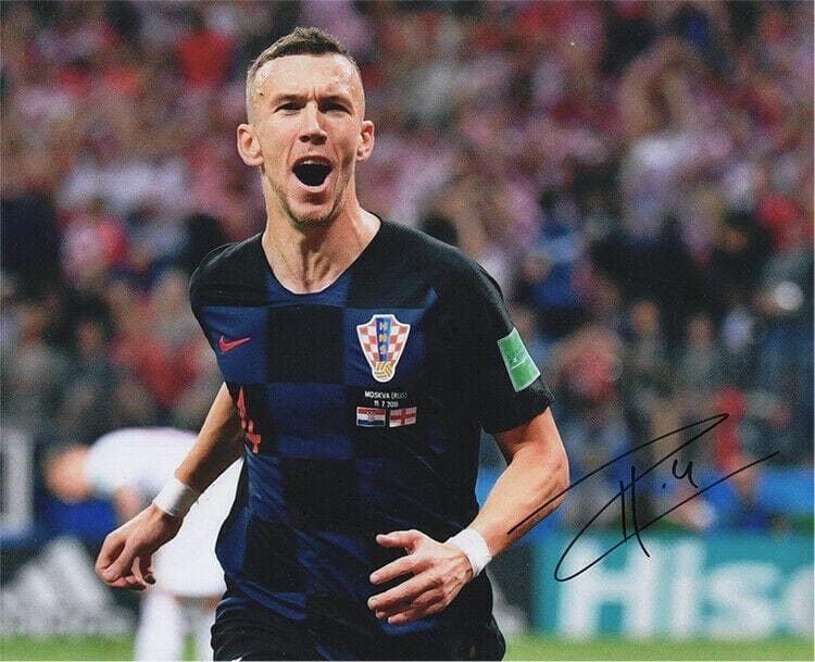 直筆サイン入り写真 イヴァン・ペリシッチ クロアチアサッカー連盟 SA鑑定済