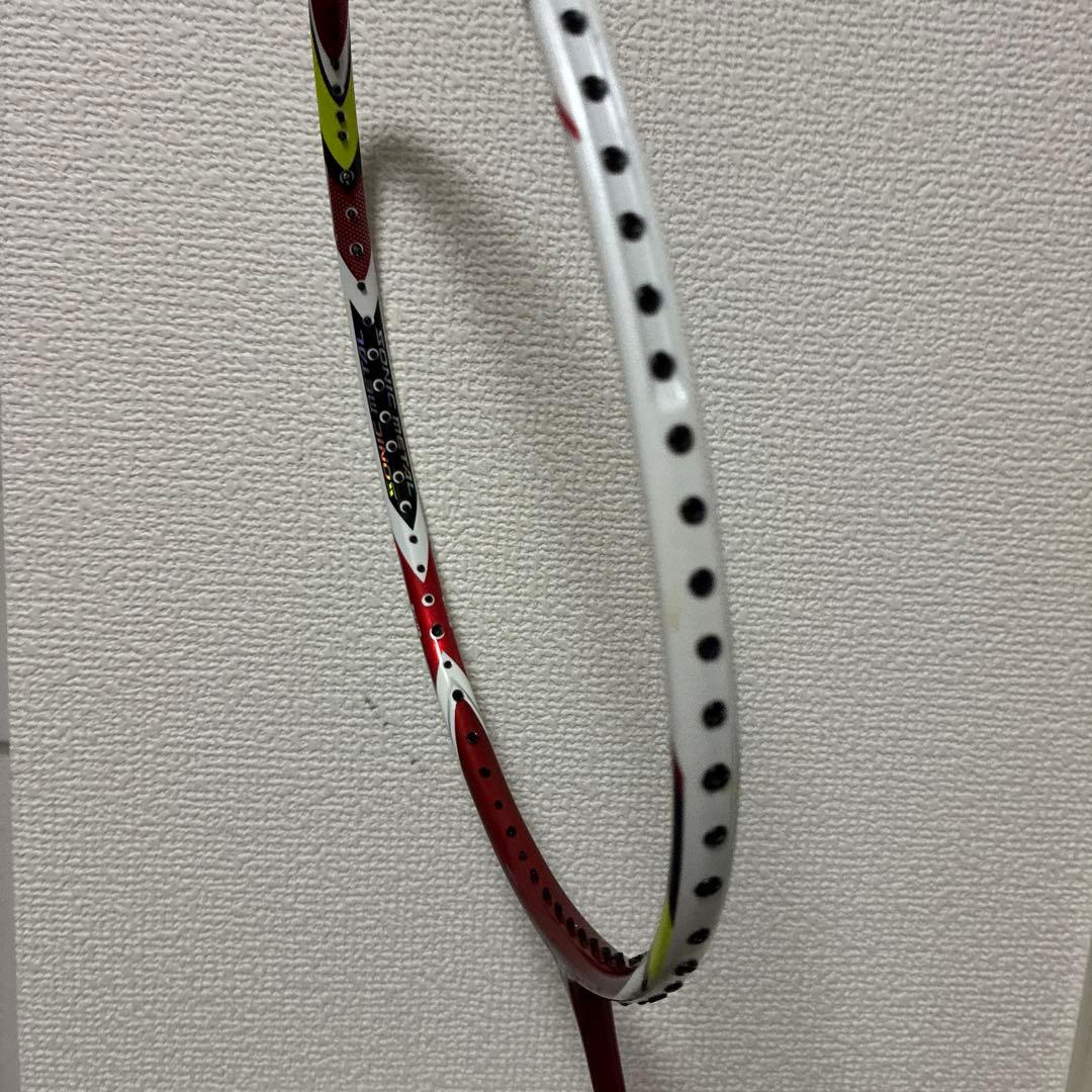 人気商品　バドミントンラケット アークセイバー11 3U5 ヨネックス