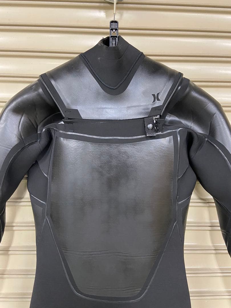 Hurley セミドライスーツ