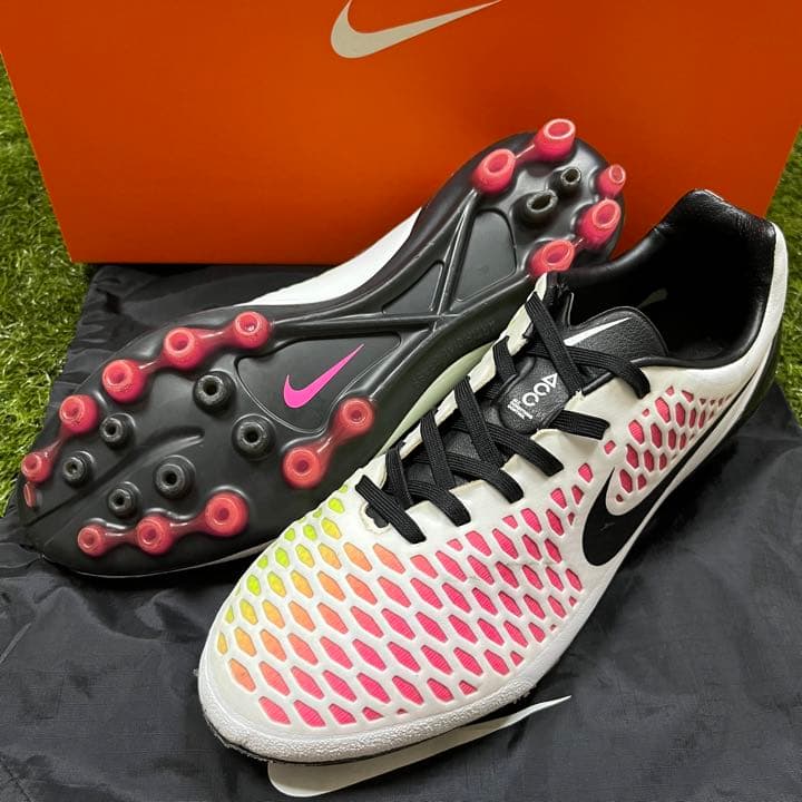シューズ NIKE Magista Opus AG-R 26.5cm