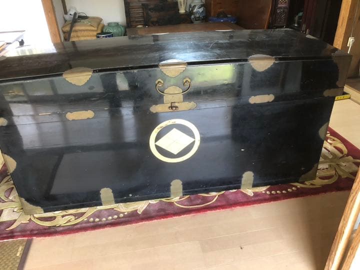 武田氏 武田家 武田信玄 家紋入り大型の漆塗り長持 古美術 歴史的希少価値