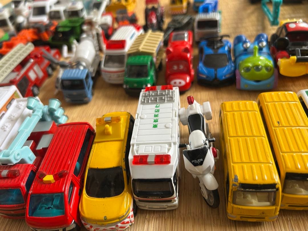 トミカ　77台セット　まとめ売り