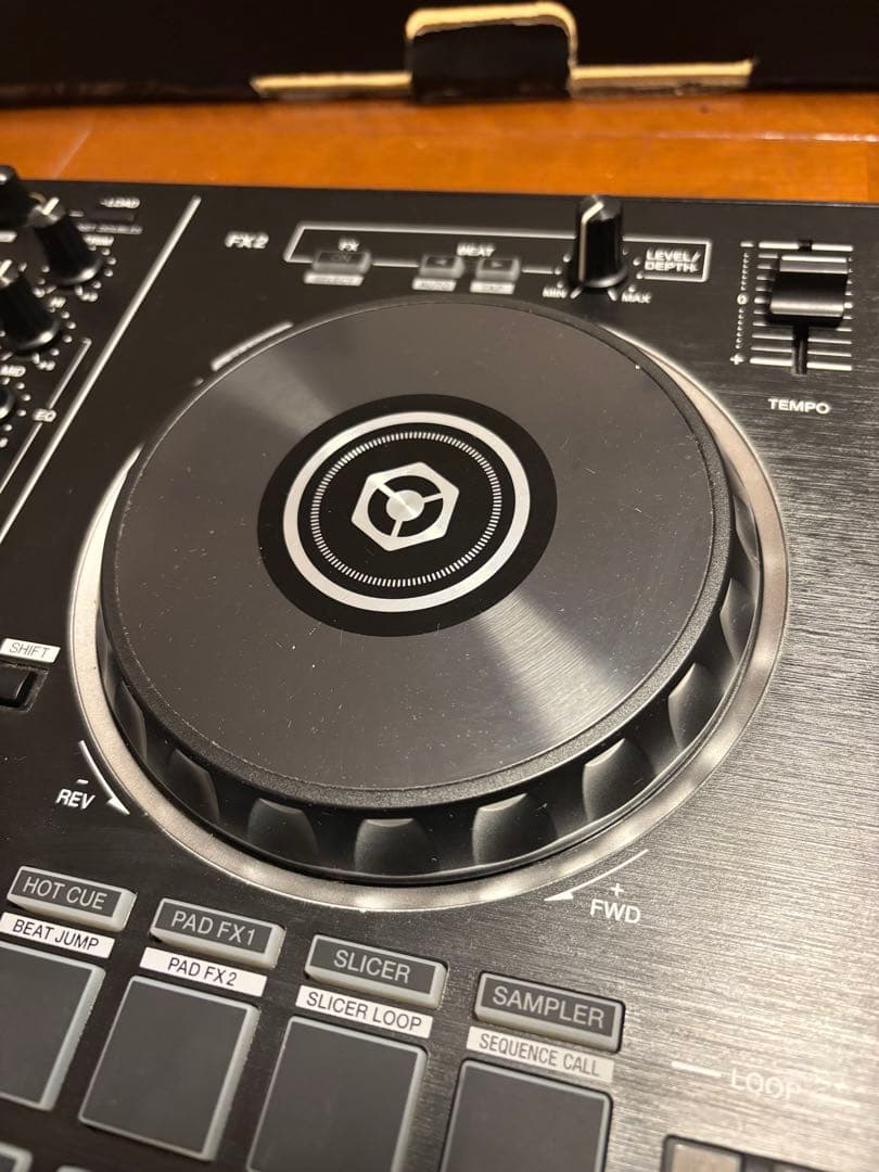 Pioneer DJ DDJ-RB コントローラー