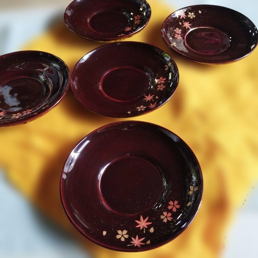 輪島塗　桜と紅葉柄　5枚(桐箱入り)