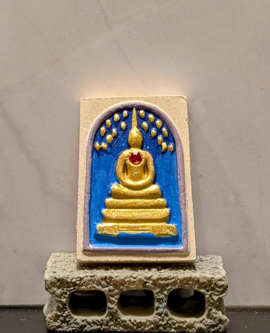 タイお守り　プラクルアン　ルアン・ポークン　ソムデット　2556年　(050)