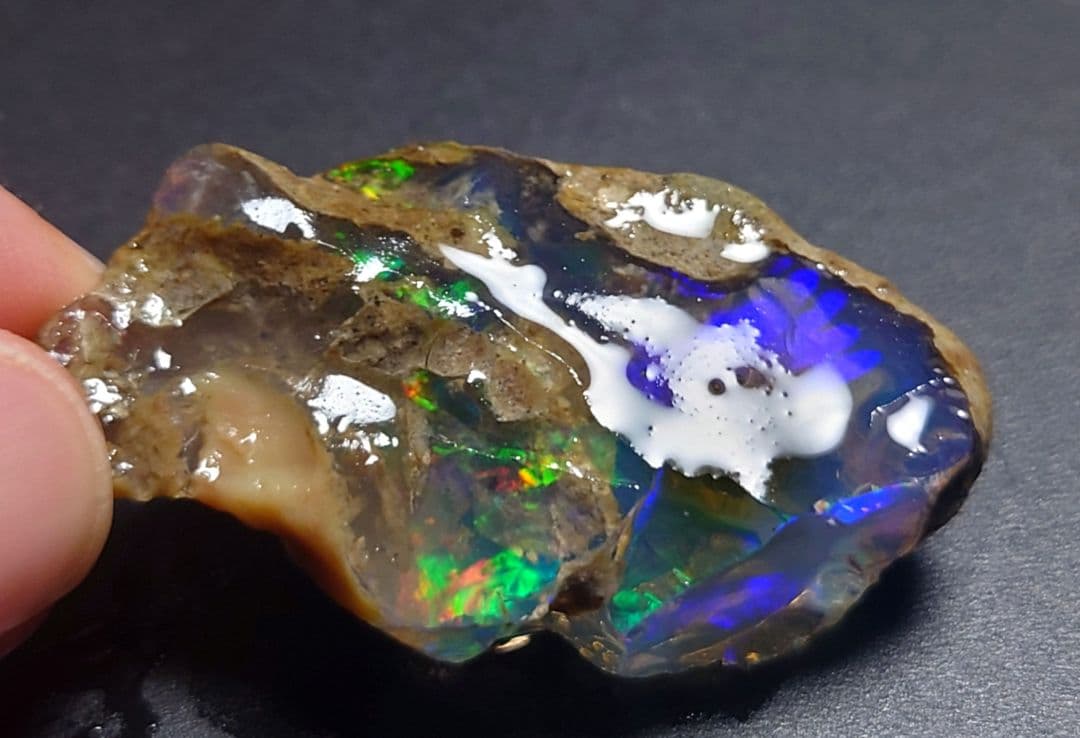 【40CT】エチオピア　オパール　原石　青　透明　黄色　ウェロ産