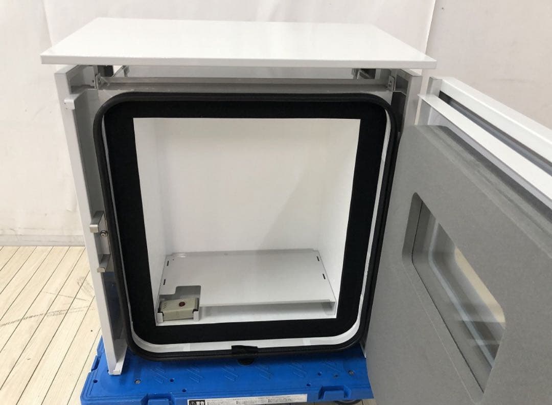 ★未使用★飯田電子設計 AED収納ボックス 耐低温日射屋外型 AED310K