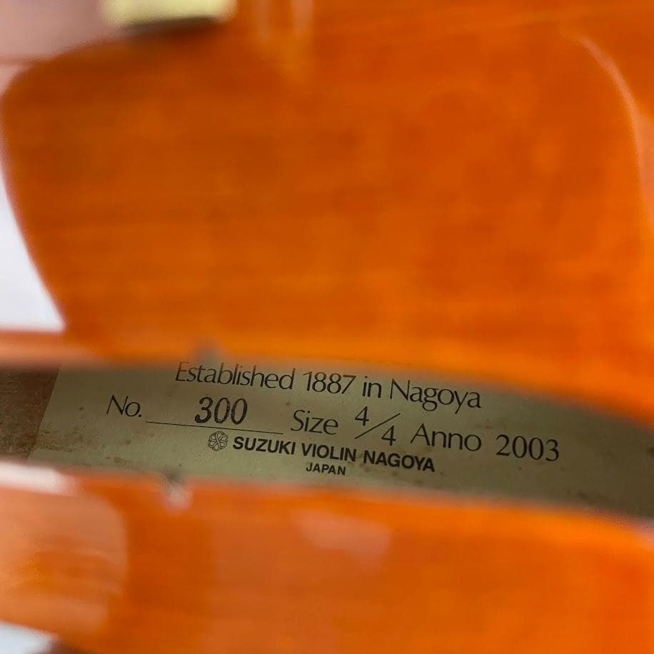 極美品●鈴木バイオリン● No.300 4/4 2003年 極虎 高級杉藤製弓