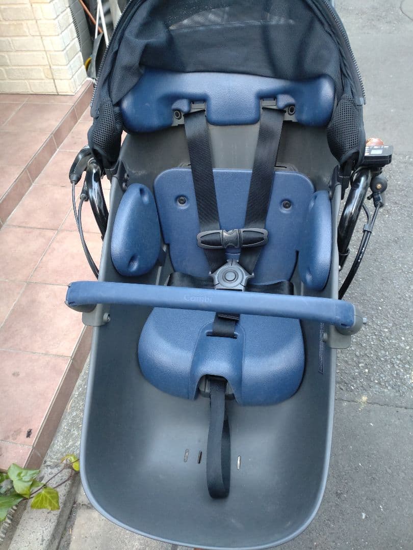 配送可★直接引渡可カスタム【Gyuttoギュット】電動アシスト自転車子供乗３人乗