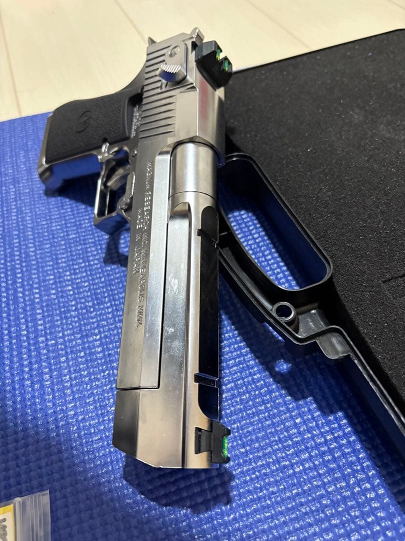 東京マルイ　デザートイーグル　シルバー　ケース付　ガスブローバック