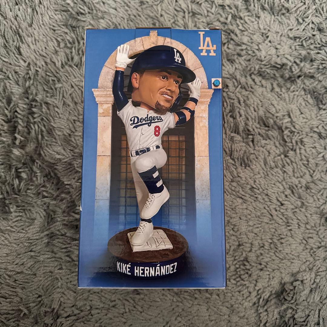 キケヘルナンデス ボブルヘッド