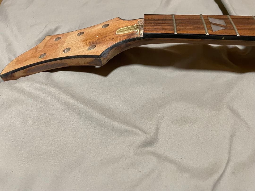 ジャンク フェルナンデス RAVELLE 塗装剥がし途中