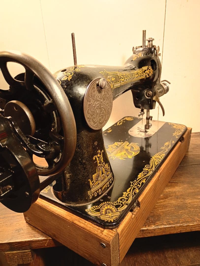 縫うためのアンティークミシン　シンガー　スフィンクス　手回し　整備済み絶好調