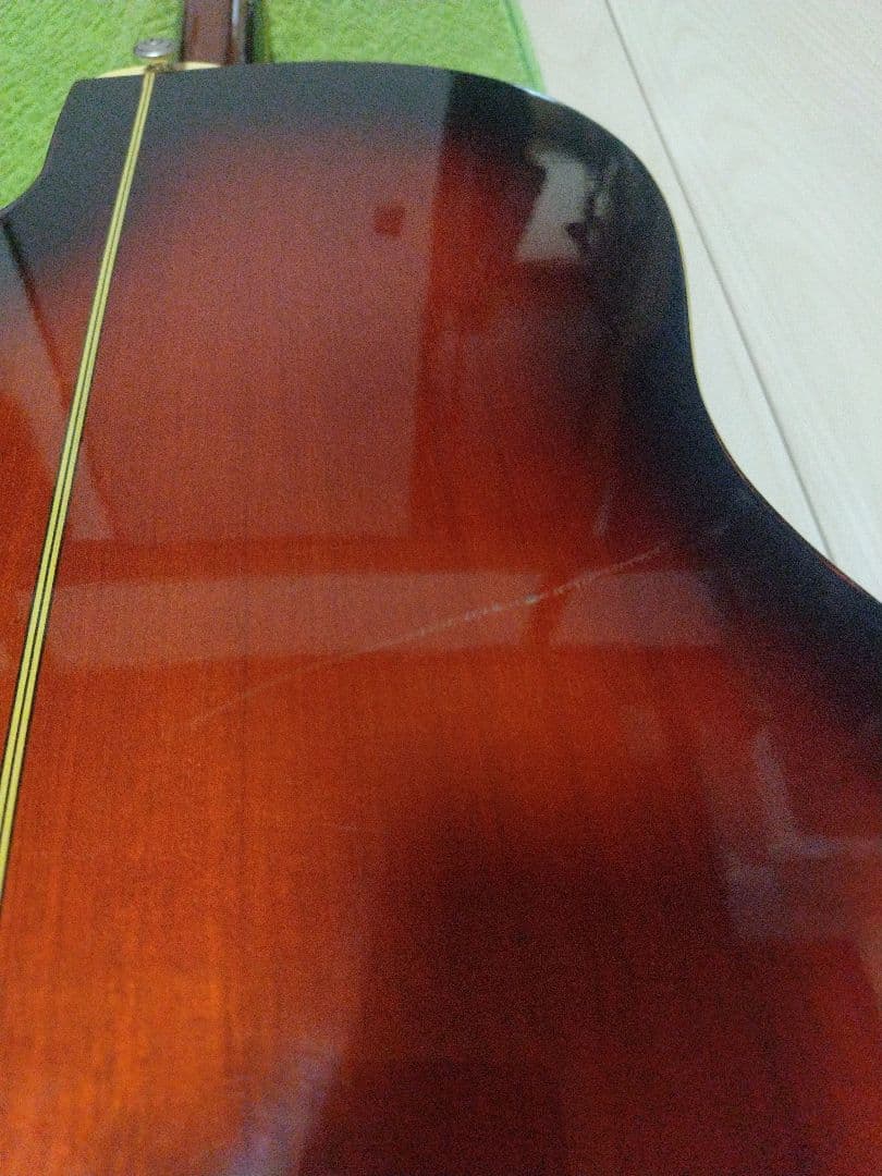 エレアコギター 　ハードケース付き