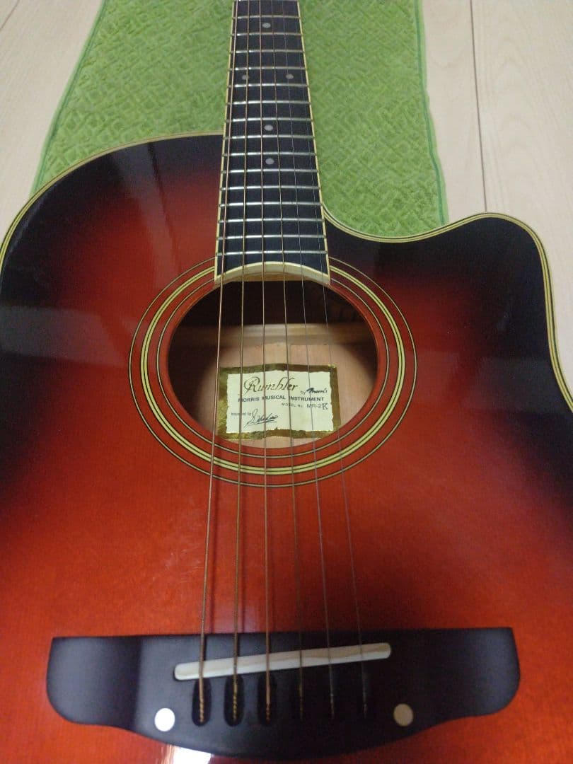 エレアコギター 　ハードケース付き